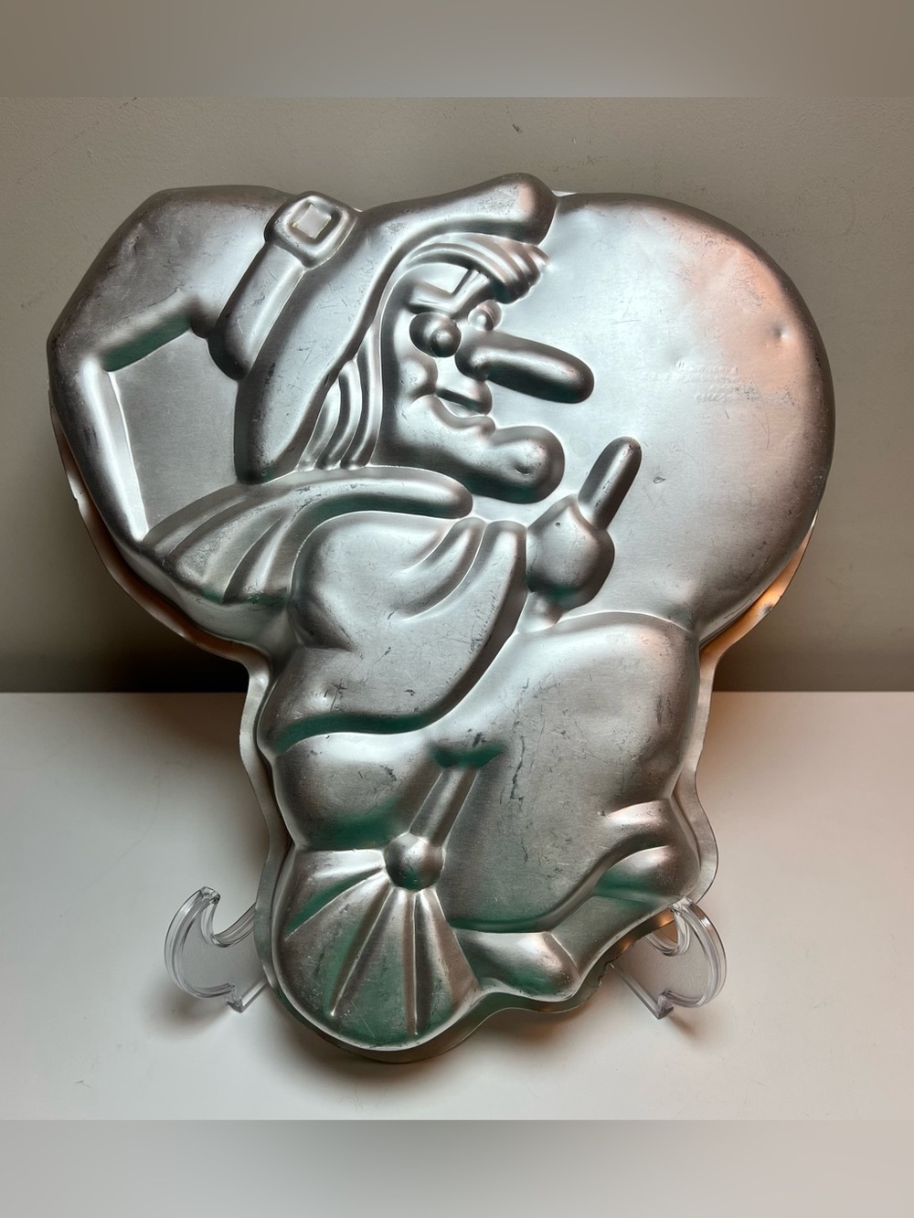 Wilton Silver Witch Cake Pan